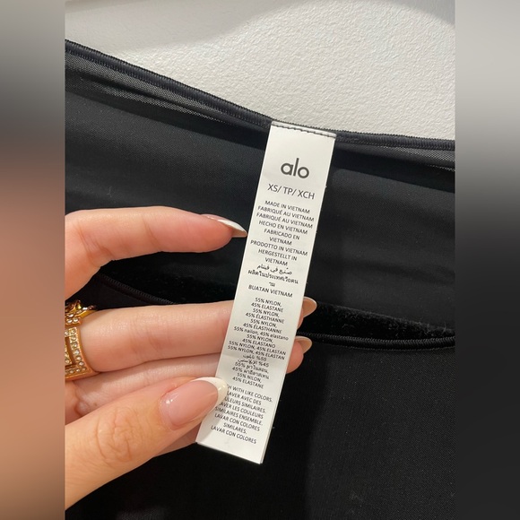 NWOT Alo  Gather Long Sleeve Sheer - Picture 6 of 7